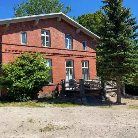 Luv - Alte Schule Glowe