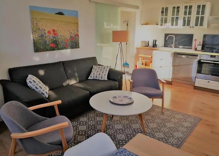 아파트 Luv - Alte Schule *